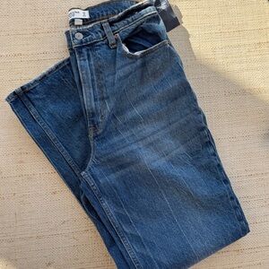 Abercrombie 90's Straight Curve Love Size 28 6 NWT